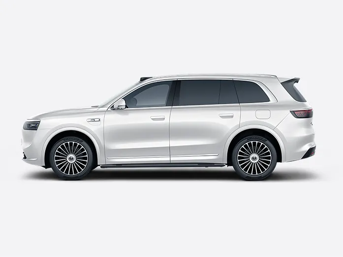 2025 AITO M8  Extended-Range MAX Edition, 37kWh, 5-seat Version