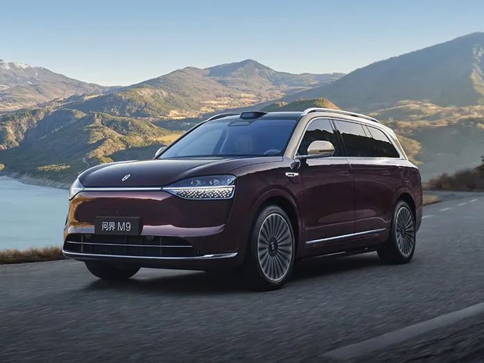 2025 AITO M9 Extended Range Max Six-Seater Edition