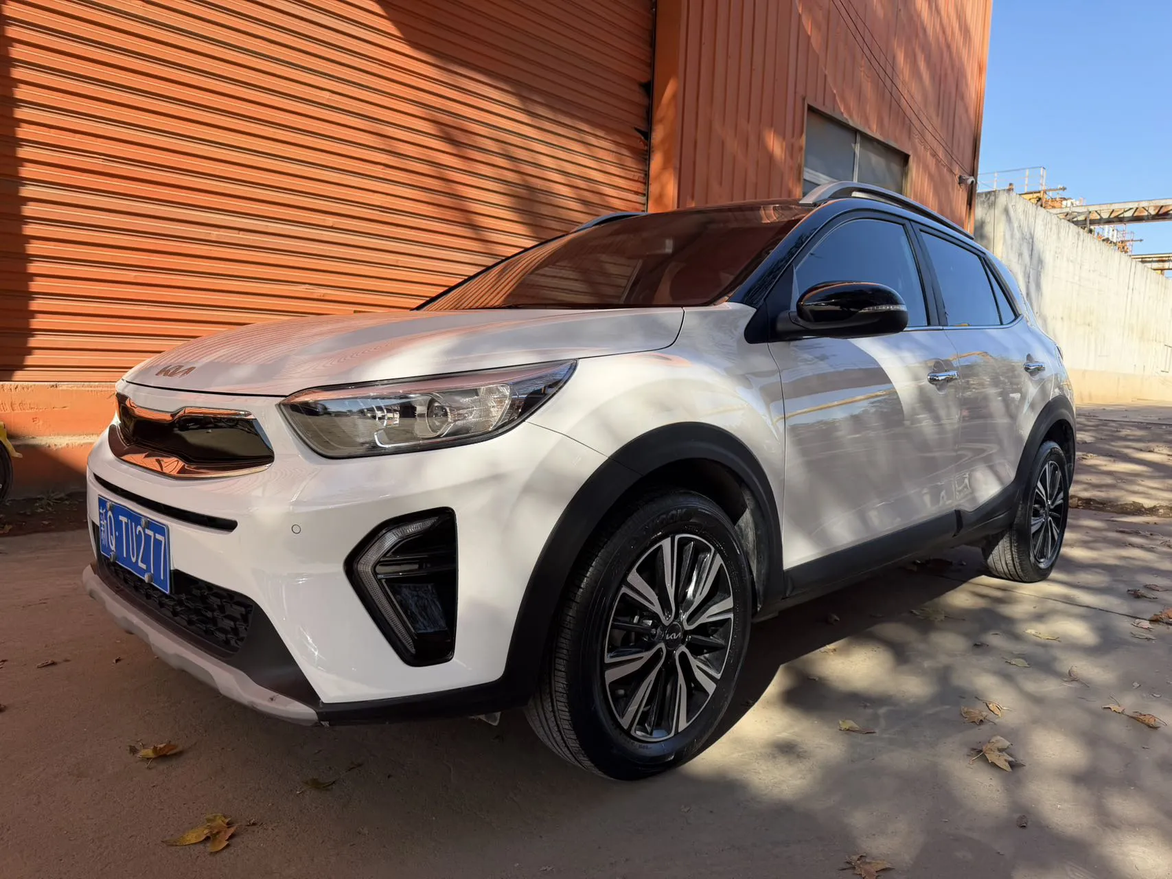 Kia KX1 1.4L CVT with sunroof