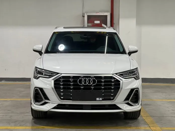 Audi Q3 2021 35 TFSI Progressive Dynamic Edition