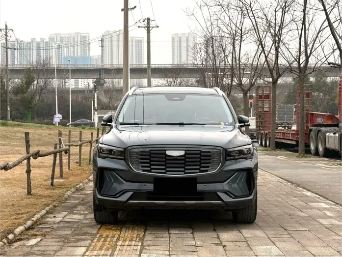 Geely 2022 Xingyue L Thor Hi-X 1.5T Hybrid Super Xun Automatic Transmission