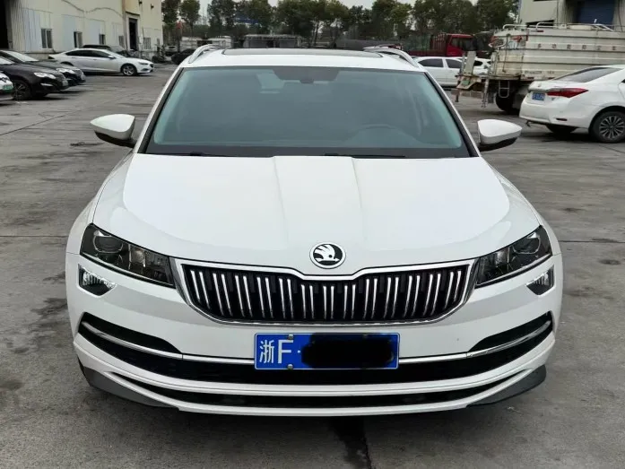 Skoda Karoq 2022 TSI280 Luxury Edition
