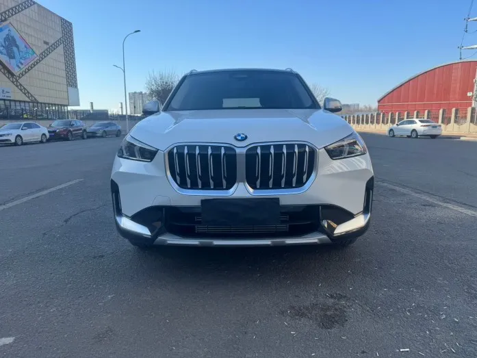 2023 BMW X1 sDrive20LiX Design Package
