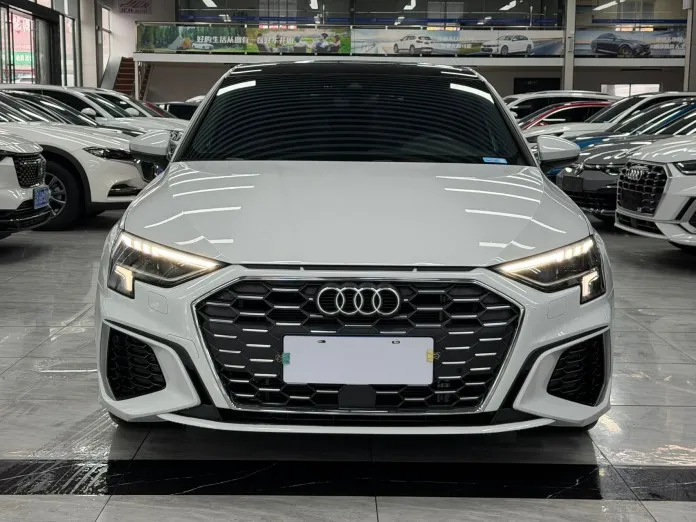 AUDI A3L Limousine 35 TFSI