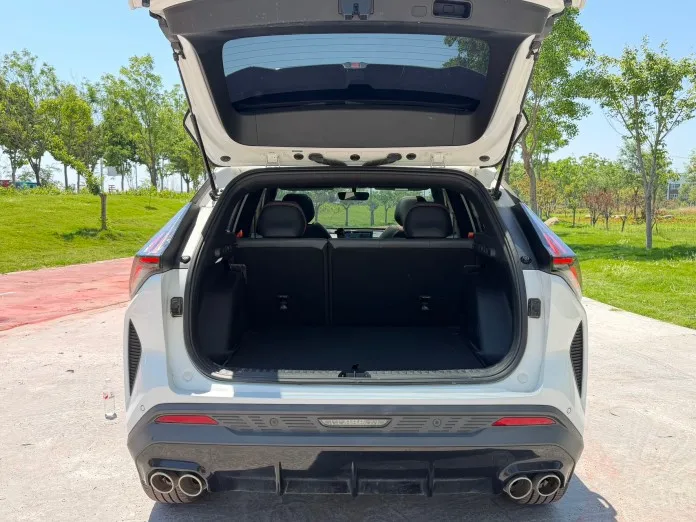 2023 Geely Boyue Cool-Intelligent Connectivity
