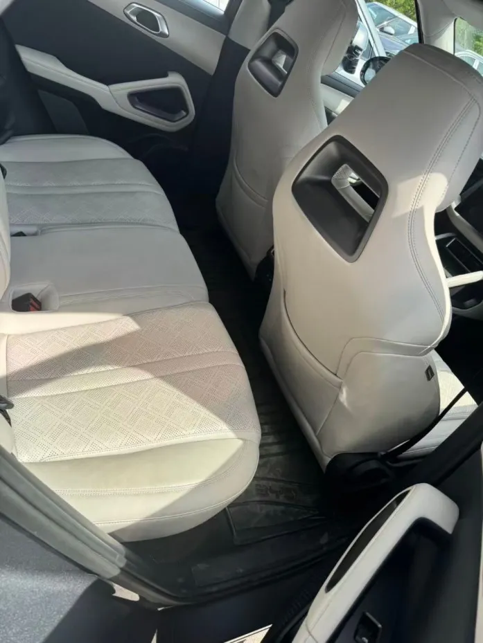 25 Smart Driving Edition Yuan Up