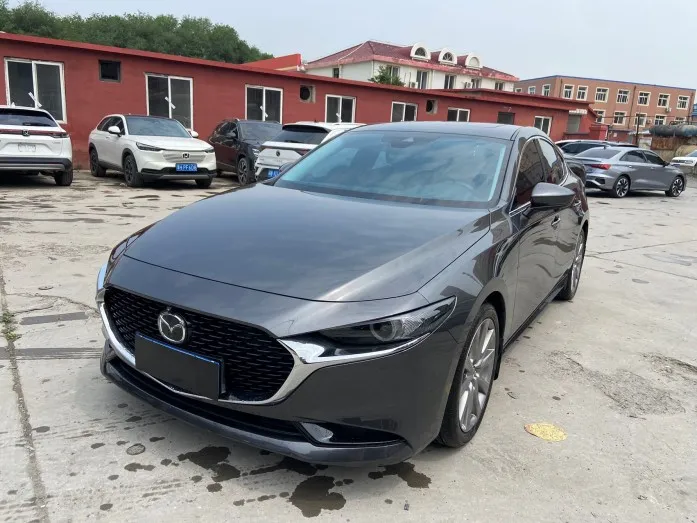 2022 Mazda3 Axela 2.0L Automatic Premium Edition