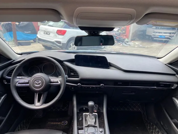 2022 Mazda3 Axela 2.0L Automatic Premium Edition