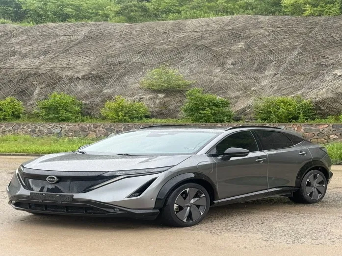 Nissan 2022 High-Performance AWD Top-of-the-Line Edition