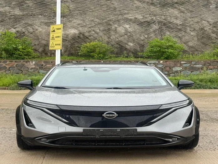 Nissan 2022 High-Performance AWD Top-of-the-Line Edition
