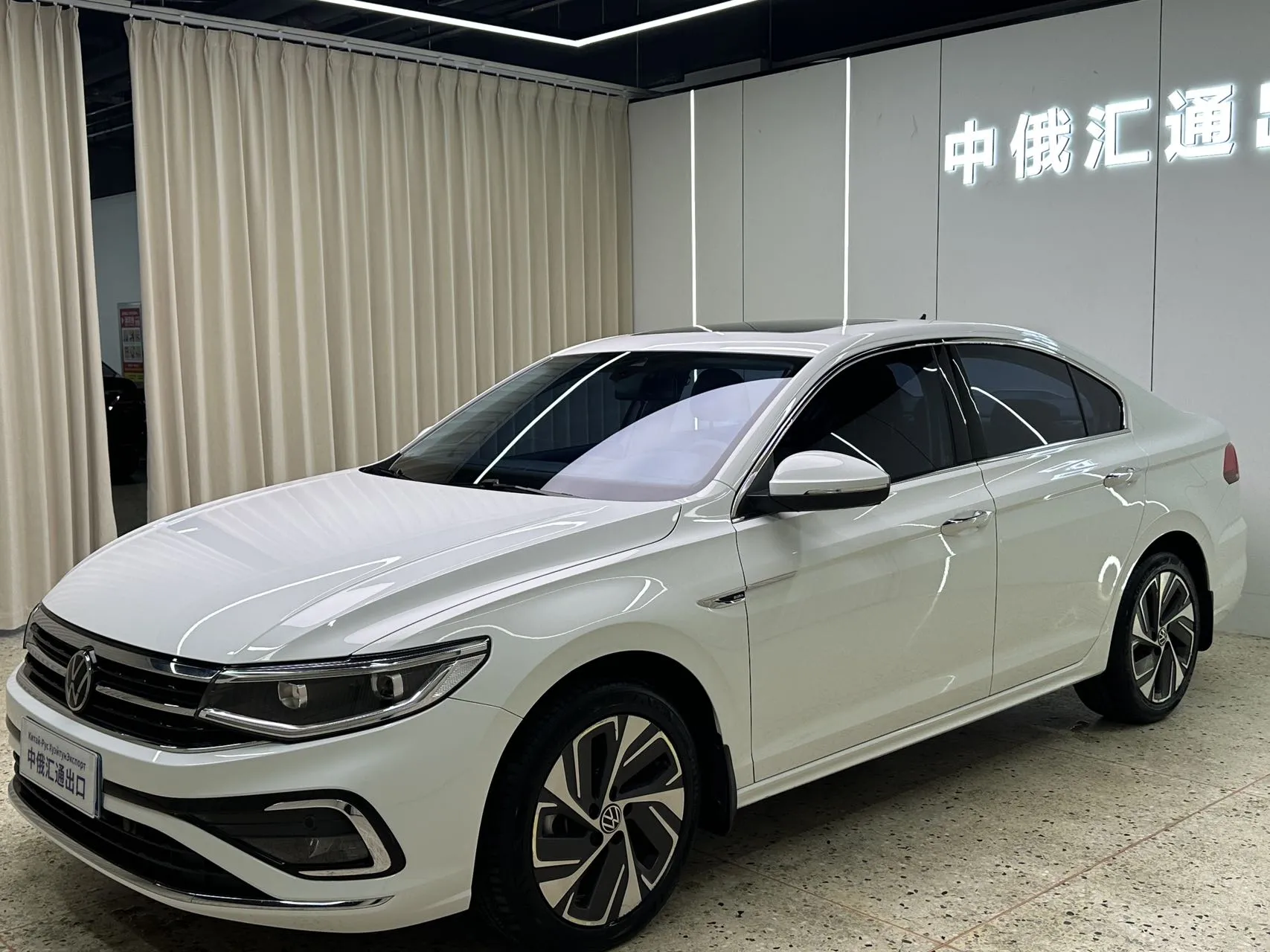Volkswagen Bora 280TSI DSG Premium Edition 2023