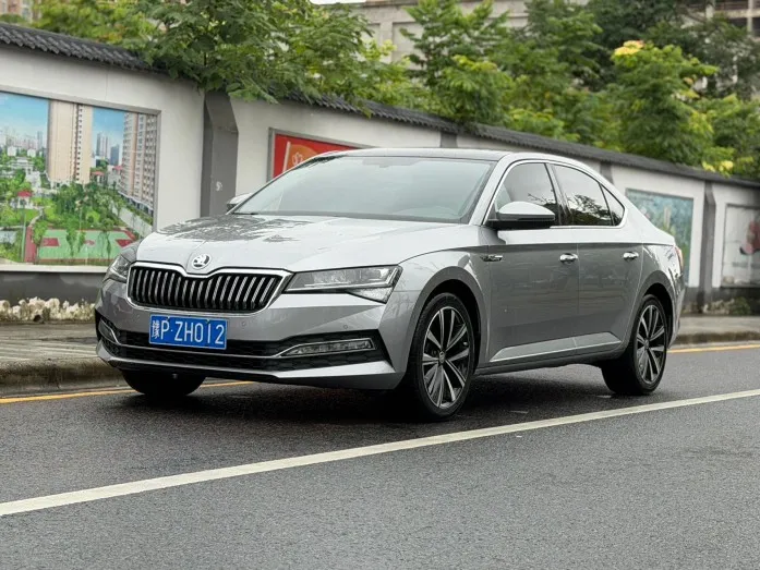 Skoda Superb 2022 1.4TSI TSI280 Premium Edition