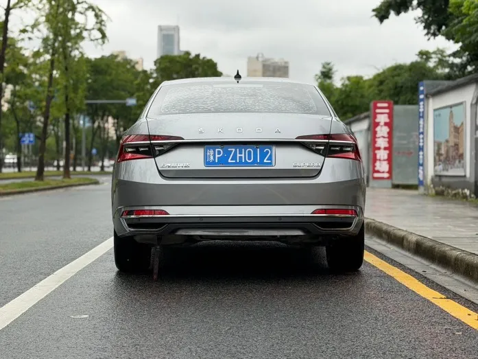 Skoda Superb 2022 1.4TSI TSI280 Premium Edition