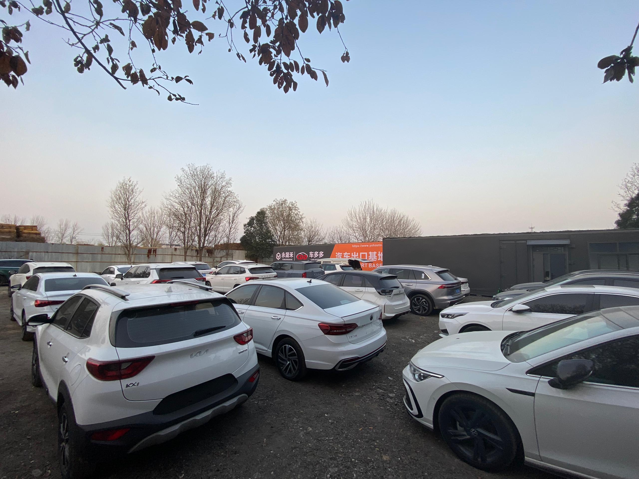 Hainan Yongshenghe Auto Export Base